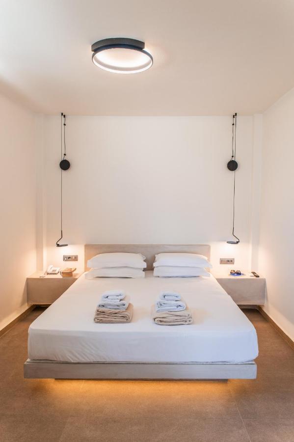 North Wind Luxury Suites Oia  Bagian luar foto
