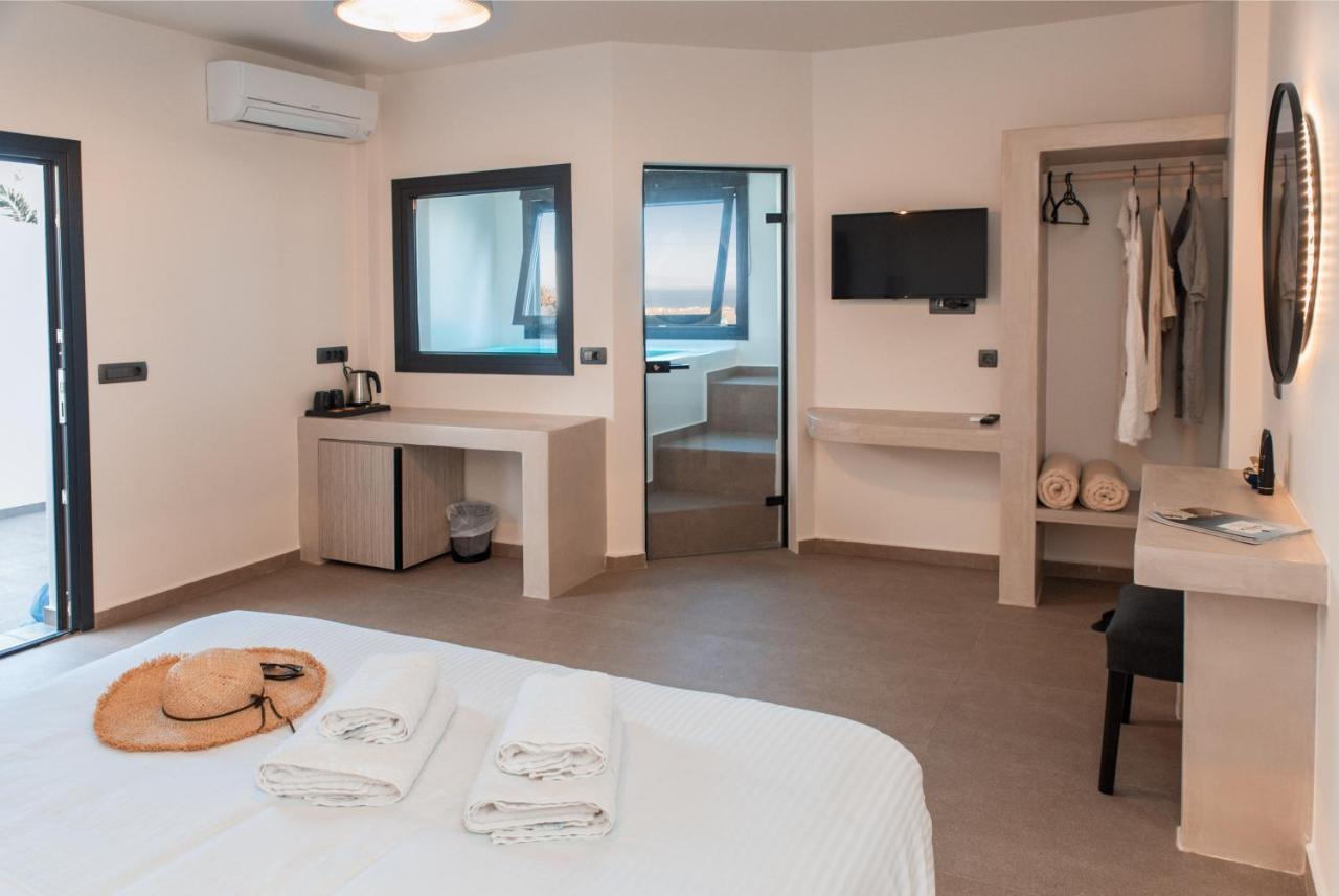 North Wind Luxury Suites Oia  Bagian luar foto