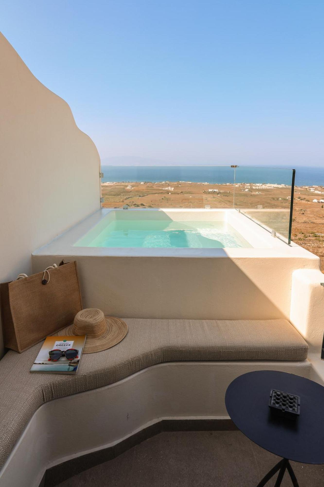 North Wind Luxury Suites Oia  Bagian luar foto