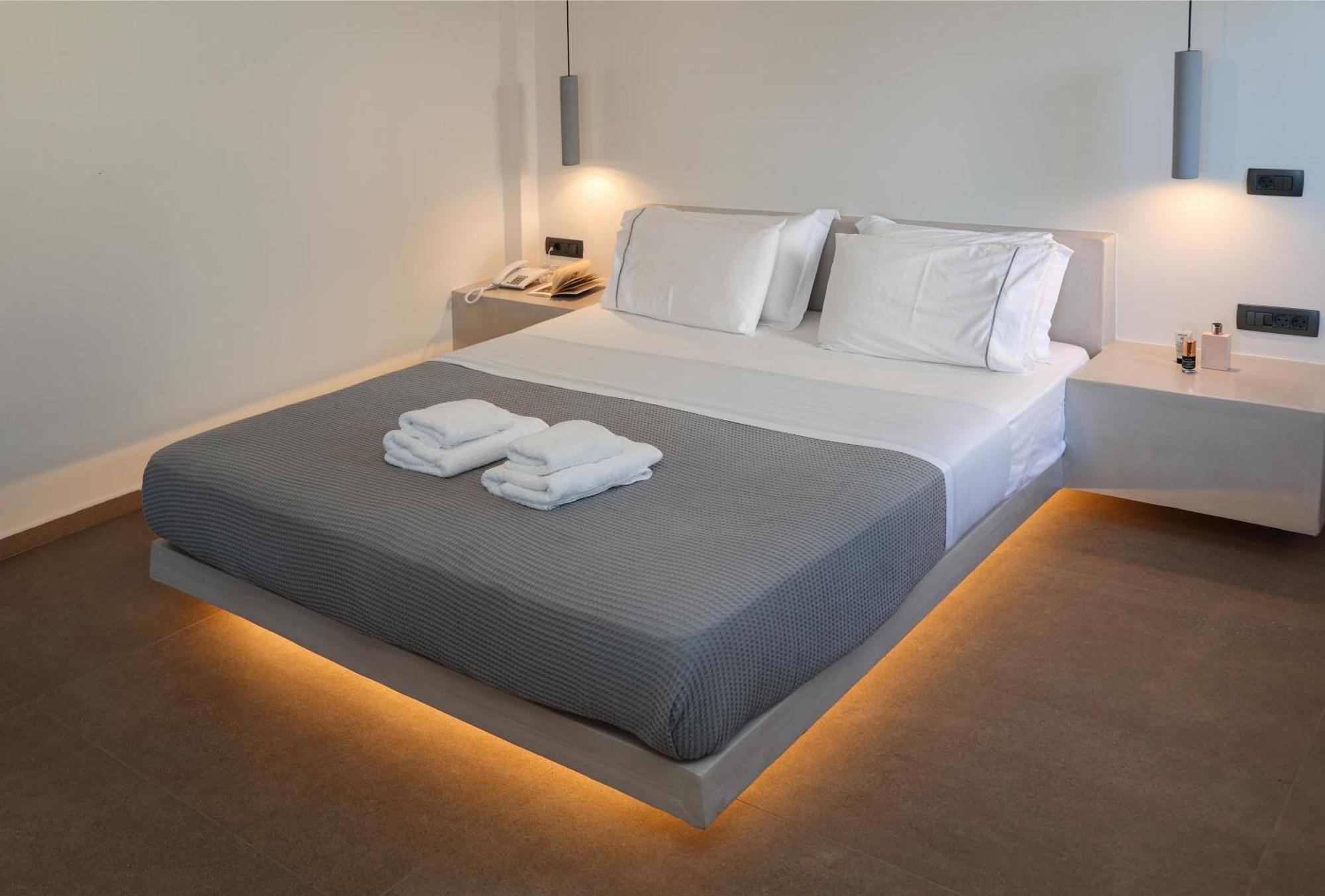 North Wind Luxury Suites Oia  Bagian luar foto