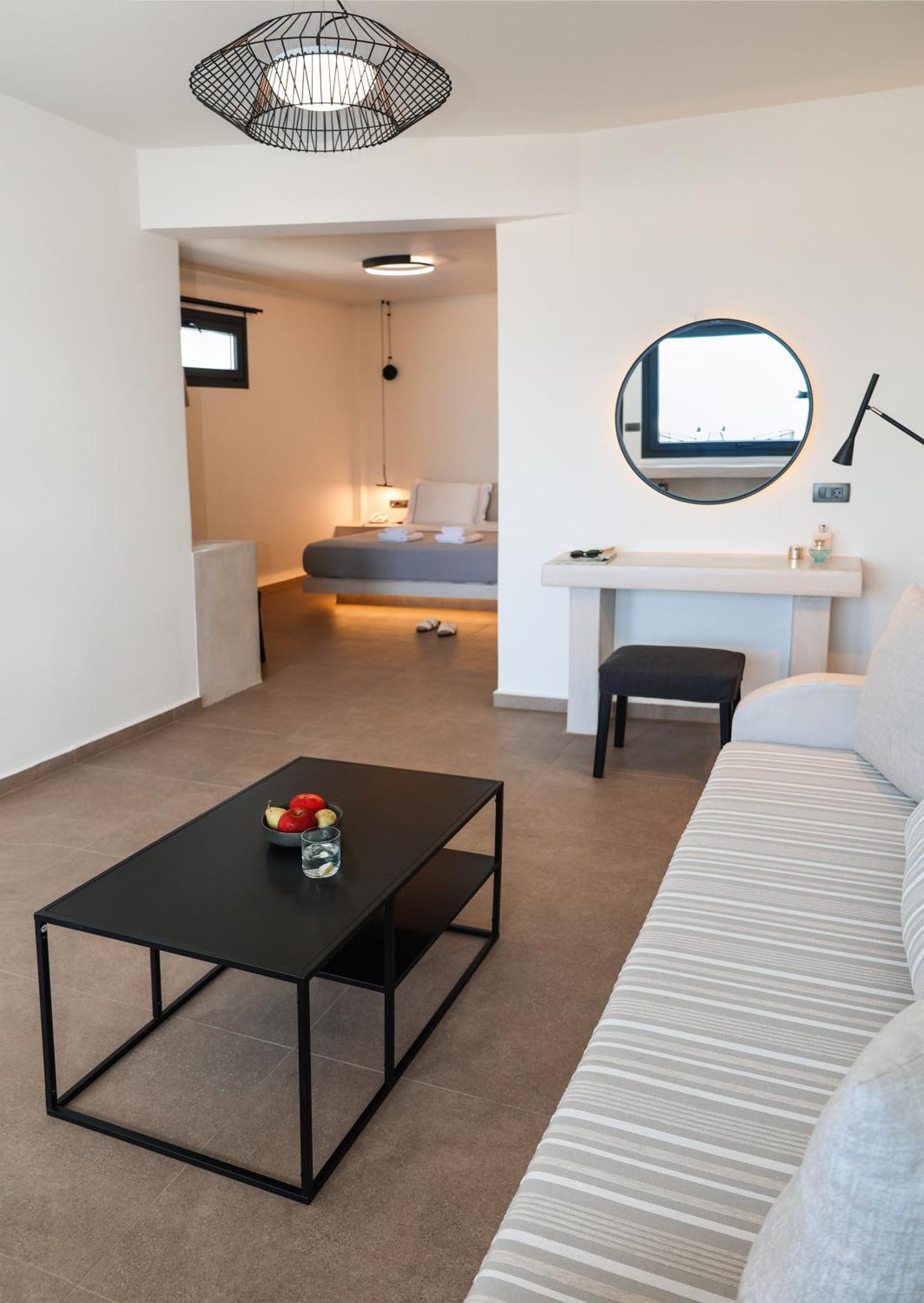 North Wind Luxury Suites Oia  Bagian luar foto