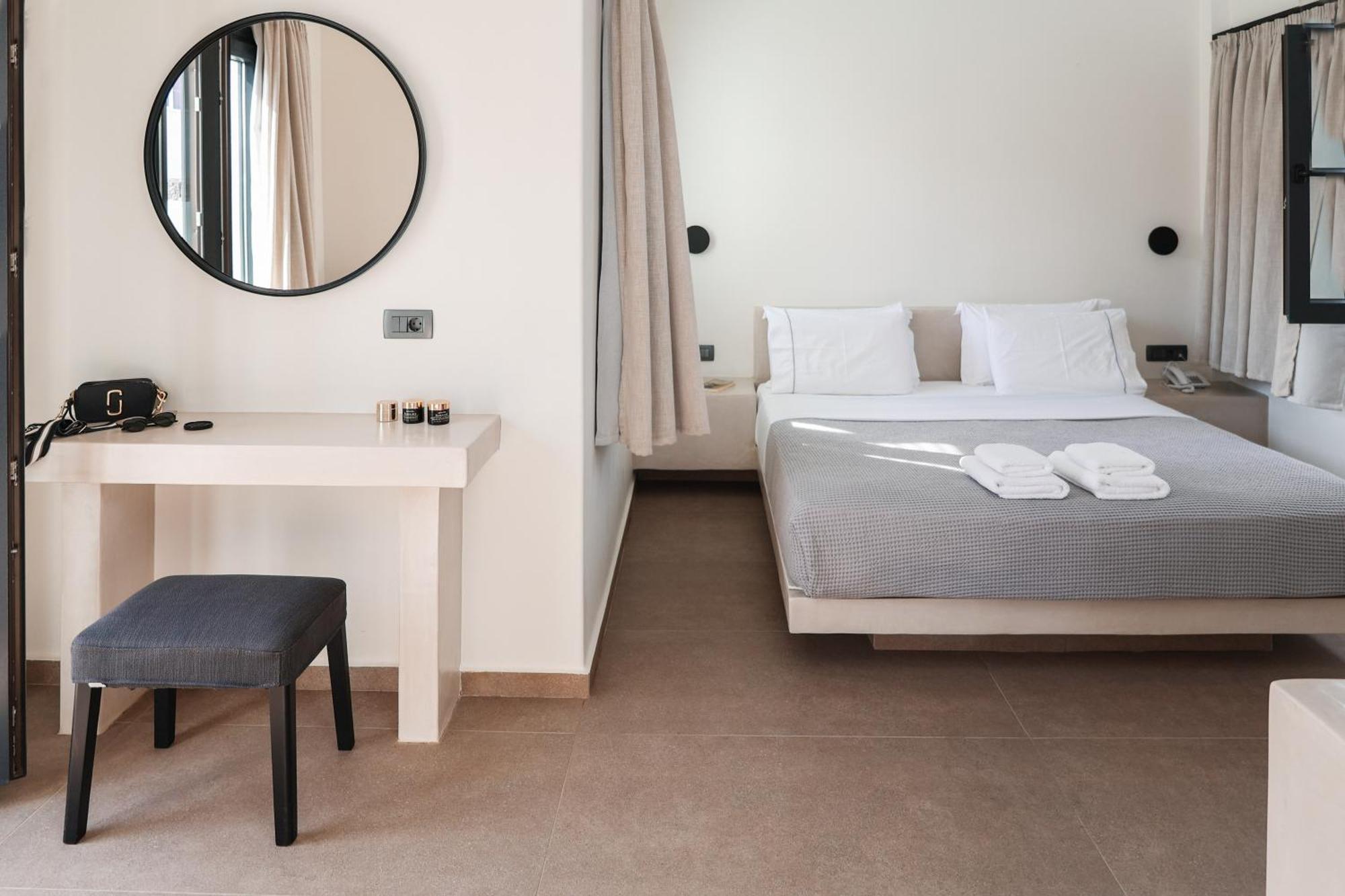North Wind Luxury Suites Oia  Bagian luar foto