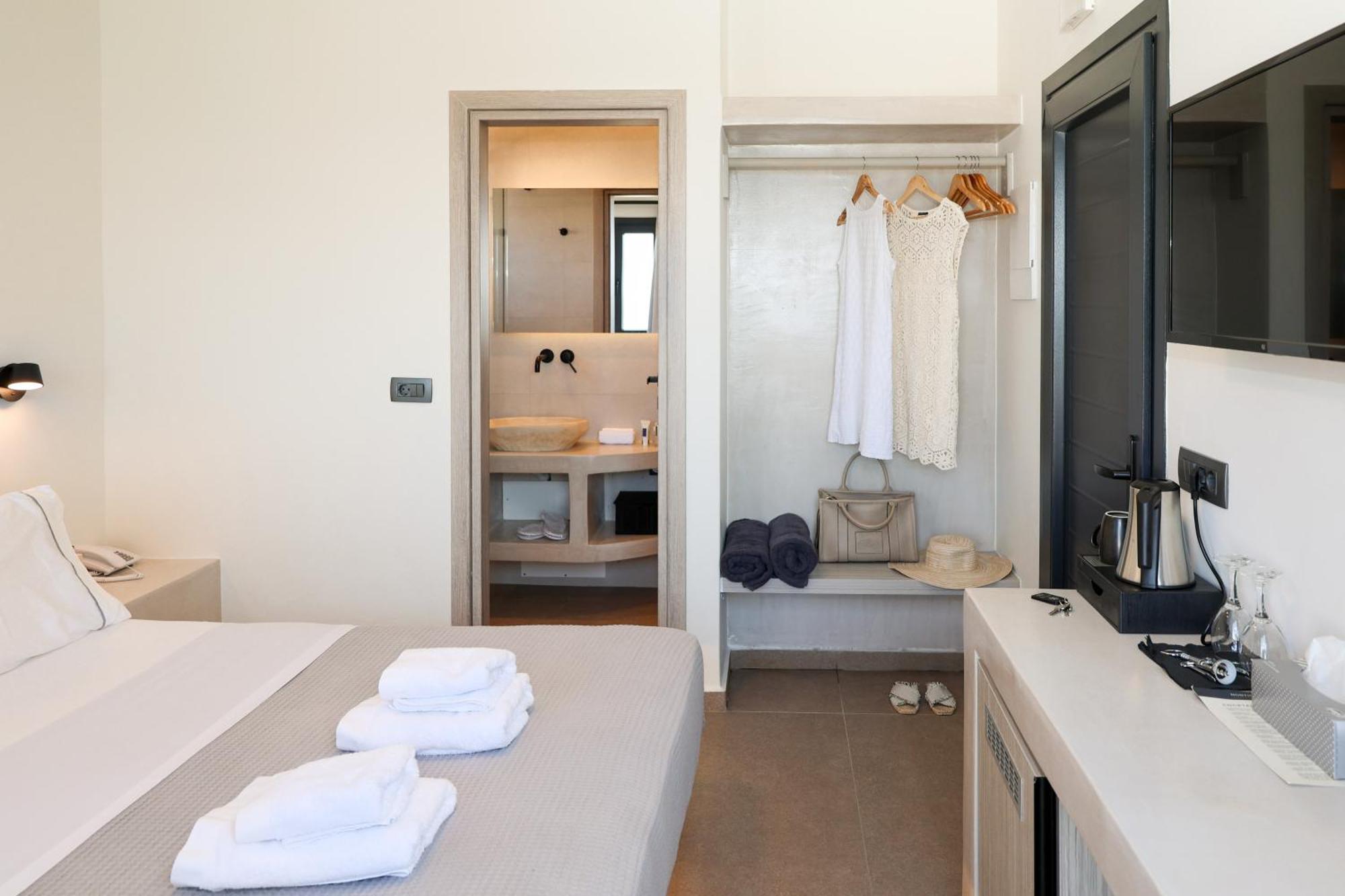 North Wind Luxury Suites Oia  Bagian luar foto