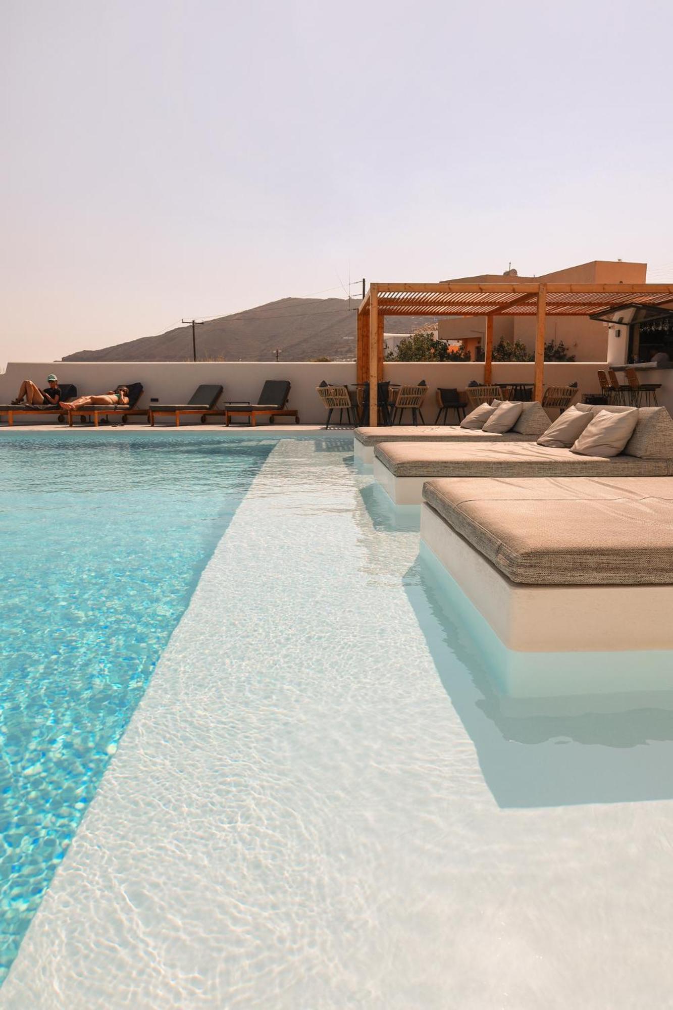 North Wind Luxury Suites Oia  Bagian luar foto