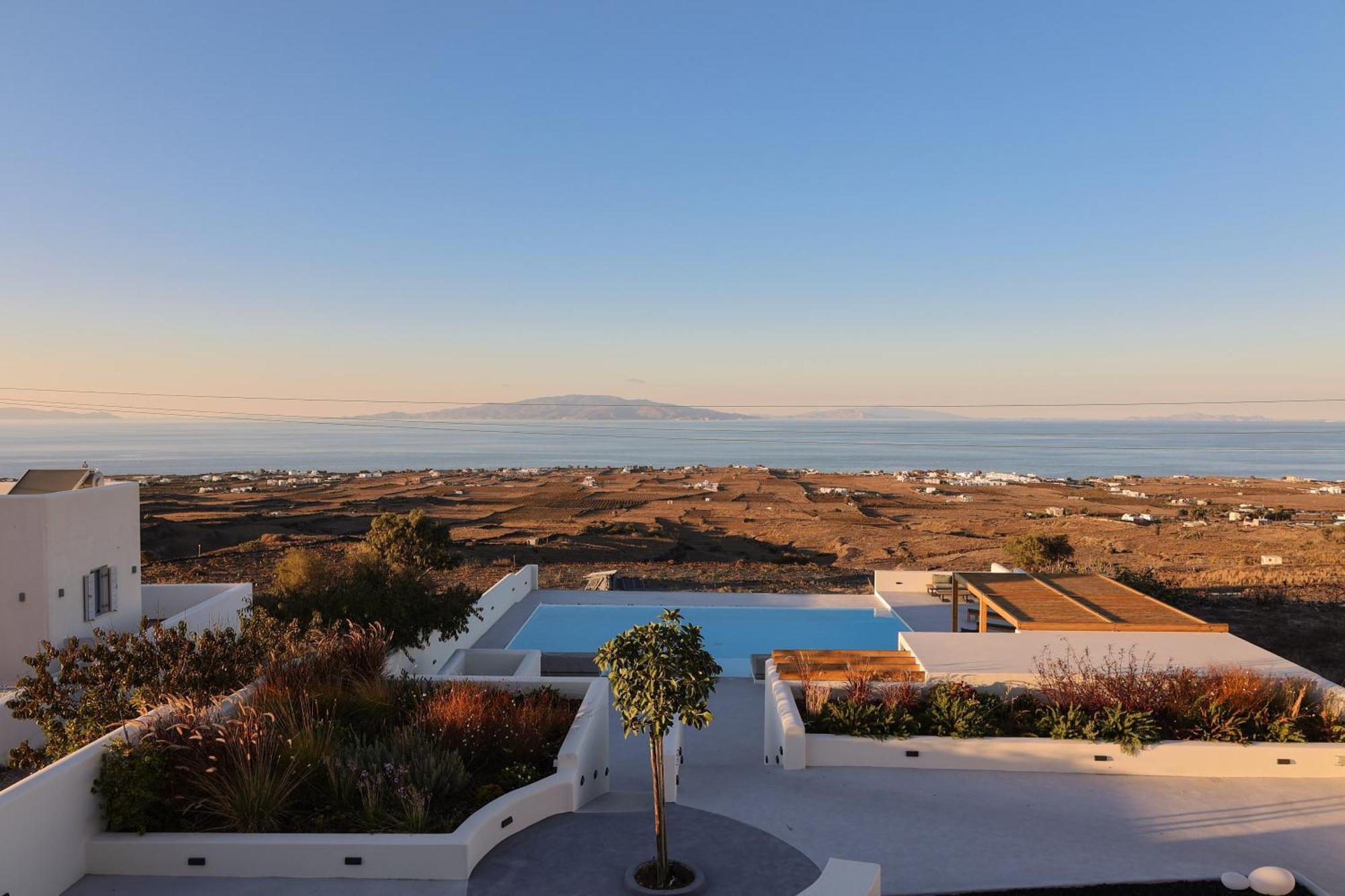 North Wind Luxury Suites Oia  Bagian luar foto