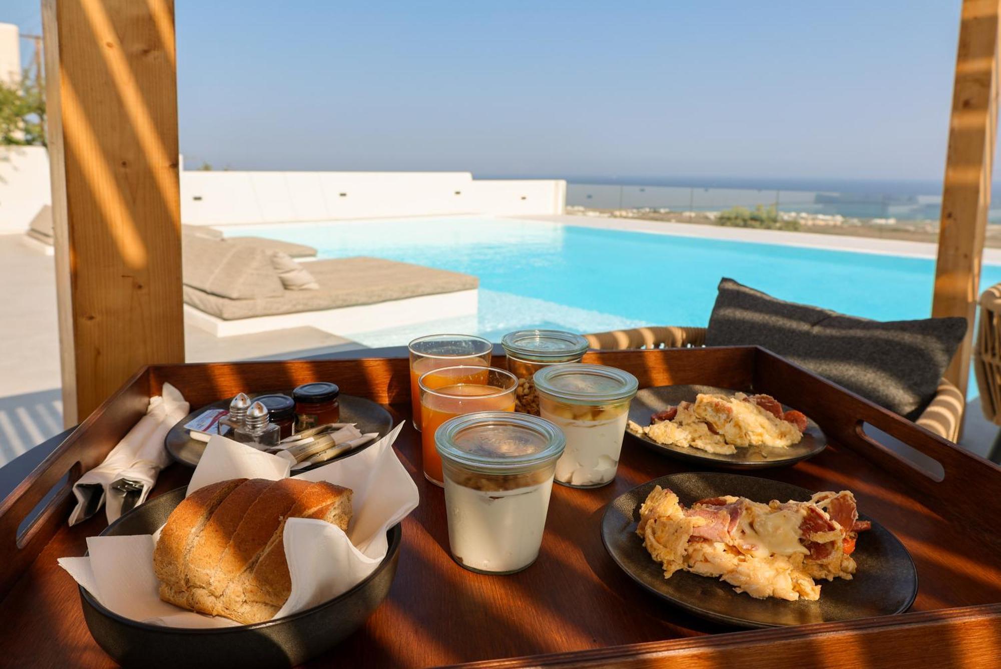 North Wind Luxury Suites Oia  Bagian luar foto